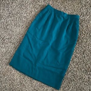 Breckinridge Pencil Skirt W/ Pockets